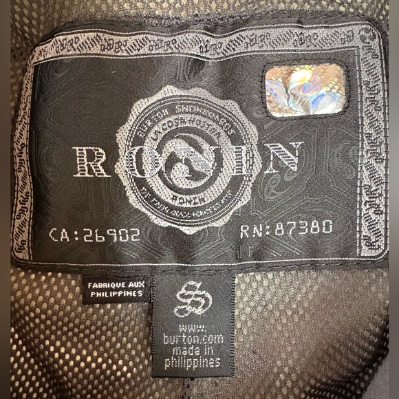 Authentic BURTON RONIN snowboard pants - Picture 2 of 16